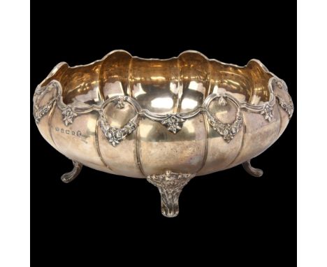 ELKINGTON & CO - a large fine quality George V silver table centre fruit bowl, Coronation hallmarks Birmingham 1934, circular