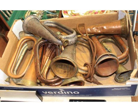 Brass hunting horn and eight bugles
