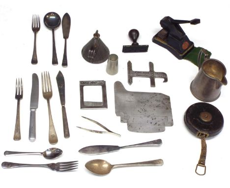 Small quantity of 'GWR' silver plated and other metalware including a milk jug, wrythen fluted oil can, Pewsey Station stamp 