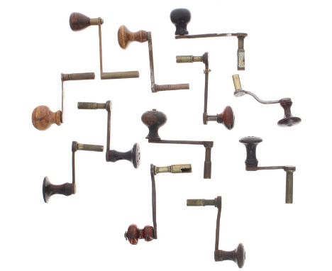 Twelve various crank handle longcase clock winding keys (12) 