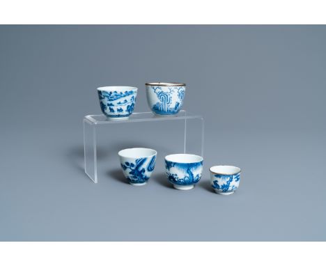 Full title: Five Chinese blue and white 'Bleu de Hue' cups for the Vietnamese market, 19th C.Description:Dia.: 7 cm - H.: 5,5