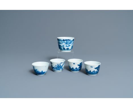 Full title: Five Chinese blue and white 'Bleu de Hue' cups for the Vietnamese market, 19th C.Description:Dia.: 8 cm - H.: 6 c