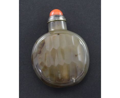 A Chinese agate honeycomb-faceted snuff bottle, 1800-1900, 5.5cm, coral bead stopper A Chinese agate honeycomb-faceted snuff 