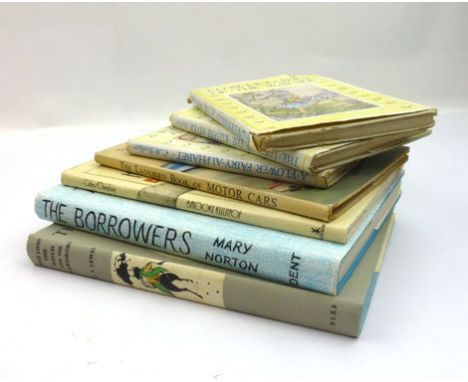 Children's Books : A substantial collection of 35+ earlier and later 20th.C. titles in a wide range of formats including : Le