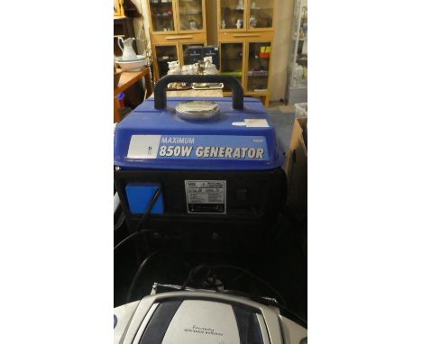 A Pro User 850w Petrol Engine Generator 