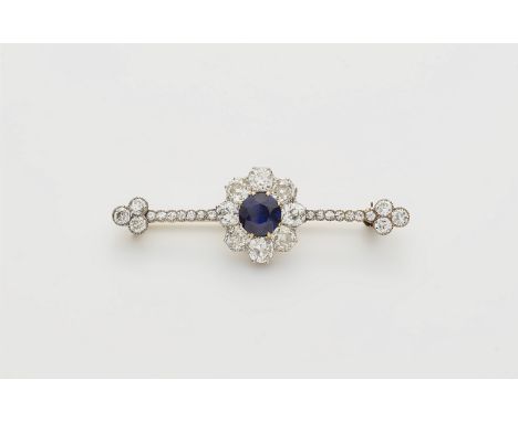 Belle Epoque-Stabbrosche14 kt Gelbgold. Stabnadel mit Dreipass-Endungen gefasst mit 20 Altschliff- und Achtkantdiamaten. Mitt