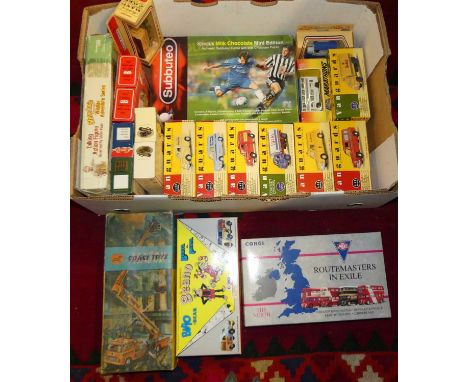 One tray containing a quantity of mixed diecast and Subbuteo collectables, to include a Corgi Toys No.1127 Simon Snorkel fire