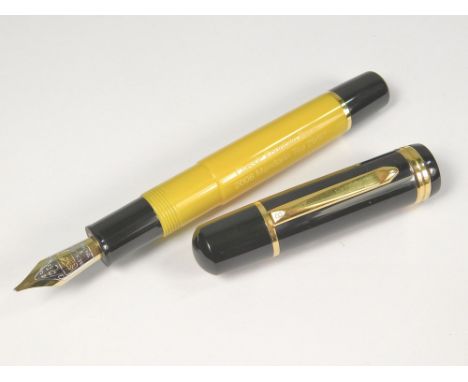 BEXLEY. A Bexley CP LE fountain pen. 18ct. white &amp; yellow gold Bexley S nib. c/c fill. Etched on the barrel, Classic Foun