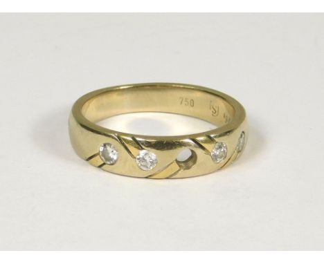 GOLD RING. An 18ct. gold Victorian style ring set four (of five) diamonds. Size L. Approx. 4.4g.