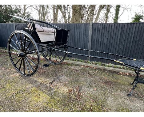 STICK BACK GIG built by Gold &amp; Sons of Windsor, circa 1905. A finely crafted black-painted gig with patent leather dash a