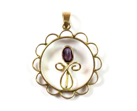 An Edwardian 9ct yellow gold amethyst set pendant.