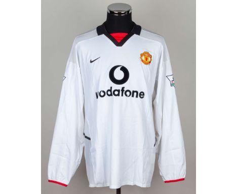 David Beckham white No.7 Manchester United match worn long-sleeved shirt, 2002-03, Nike, XL, with v-neck collar and embroider