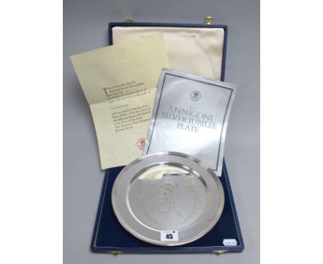 A Hallmarked Silver Limited Edition Royal Commemorative 'The Annigoni' Silver Jubilee Plate, R&amp;D, London 1977, 1236/2000,