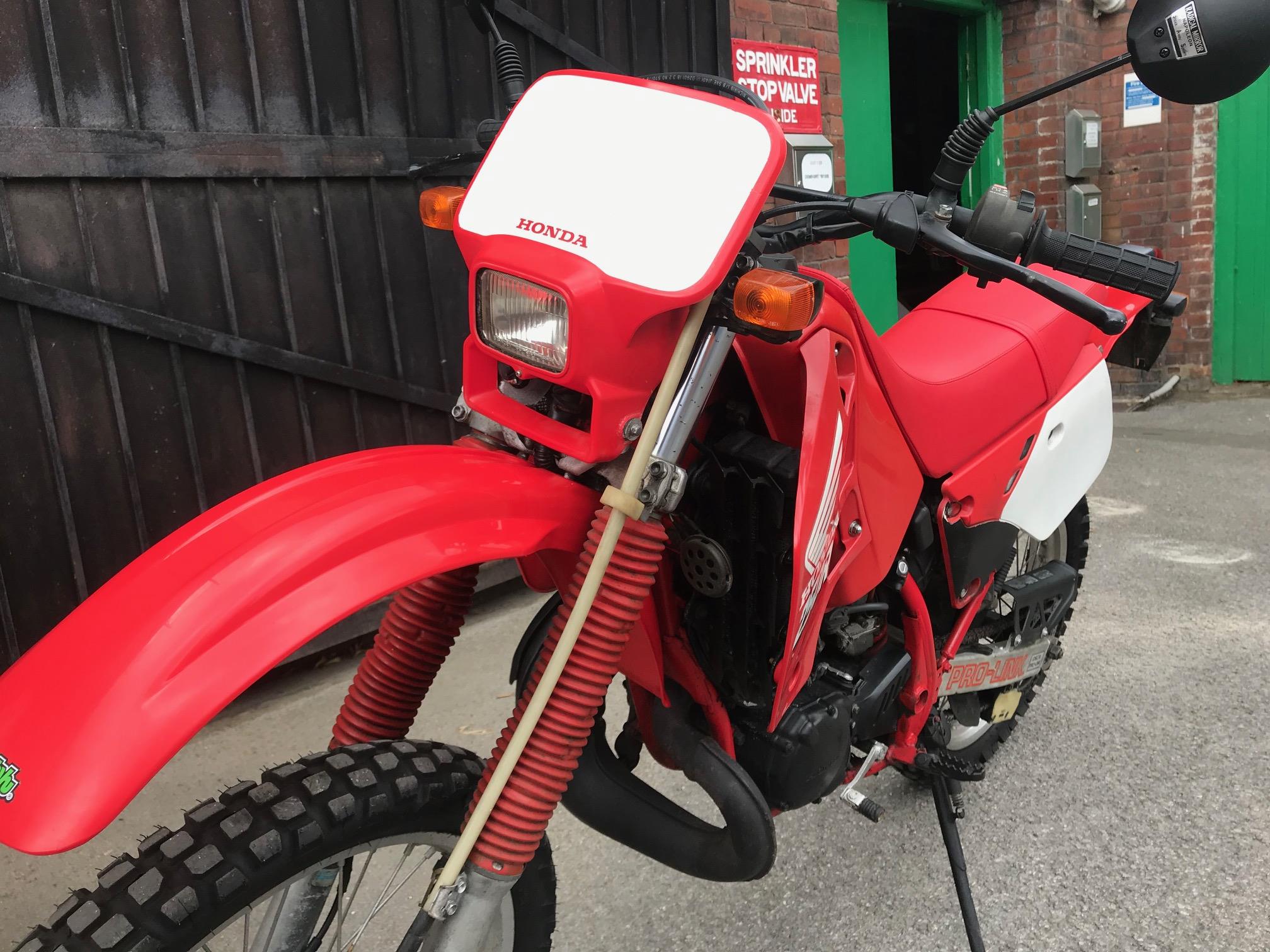 Honda crm 250 r