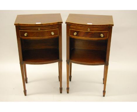 Pair of good quality mahogany and boxwood line inlaid bow front bedside tables, each with a pull-out frieze above a single dr