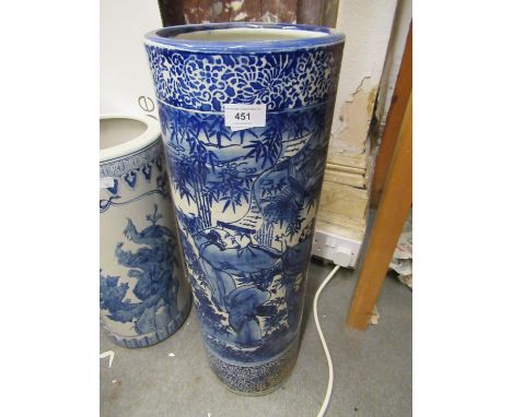 Late 19th or early 20th Century Chinese blue and white cylindrical stick stand (at fault) 