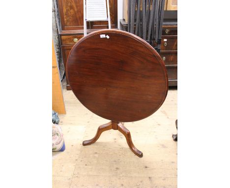 19th Century circular mahogany pedestal table on tripod base 