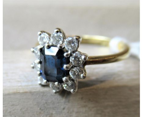 18ct Gold sapphire and diamond oval cluster ring 