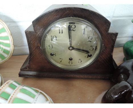 A mid 20th Century mantel clock,  Anvil Pervale No6049