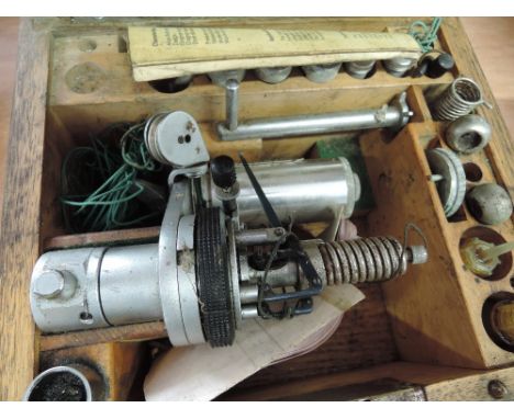 A vintage Maihak engine indicator 50z, in original wooden box