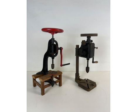Lot of 2 Vintage Tools - Hand or Belt Operated Drill Presses in a working condition. Condition: Fair. Location: The Netherlan