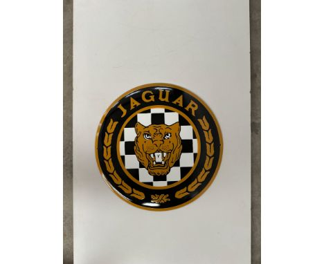 Jaguar enamel sign. Reproduction. Dimensions (H x W x D): 41 x 41 x 1 cm. Condition: Excellent. Location: The Netherlands, Ti