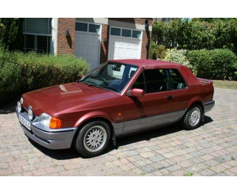 Registration No: G633 ULG Chassis No: GKALKE42019 MOT: April 2025Offered with the original document pack with lots of receipt