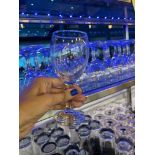 LOT: (+/- 51) Verres à Vin