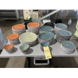 LOT: (150+) Assiettes