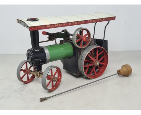 A Mamod TE.1 Traction Engine 