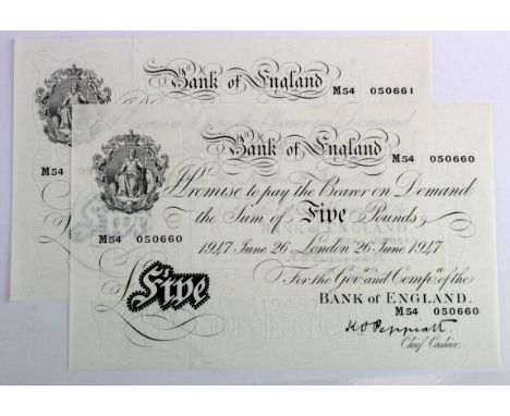 Peppiatt 5 Pounds (2) dated 26th June 1947, a scarce consecutively numbered pair, serial M54 050660 &amp; M54 050661, London 