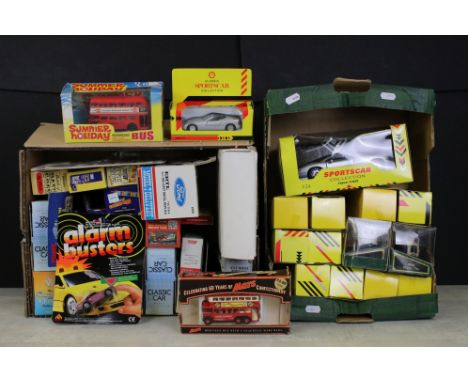 Around 40 boxed diecast models to include ERTL Ford Model T Delivery, Corgi, Lledo, Atlas, Shell, Maisto examples etc (two bo