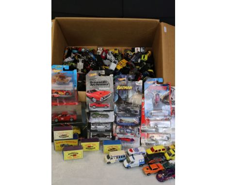 19 Boxed diecast models to include Hot Wheels x 13, Matchbox &amp; Corgi along with a quantity of unboxes examples 