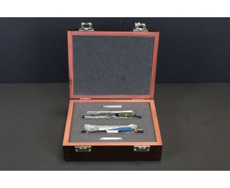 Ltd edn Bachmann Europe Plc N gauge 25 Years 1989-2014 Presentation set containing Jubliee No 45552 Silver Jubilee in BR Line