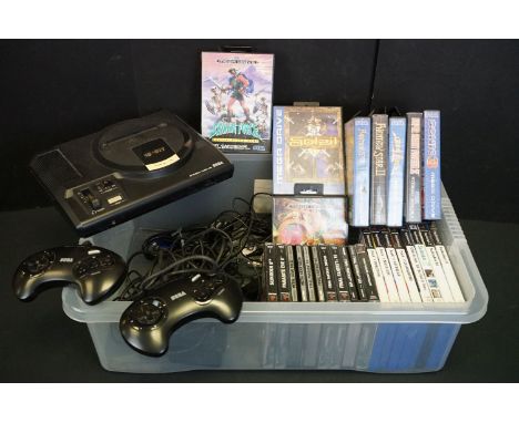Retro Gaming - Sega Mega Drive console with 2 x original controllers &amp; 8 x cased games (Sonic 3, Super Street Fighter 2, 