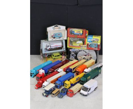 Eight Boxed Diecast models to include 4 x Corgi Classics (96011 Mr Bean's Mini, 04201 007 James Bond Aston Martin DB5 &amp; O