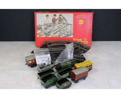 Boxed Triang OO gauge RS 1 train set appearing complete with Princess Royal locomotive, rolling stock and track plus a group 