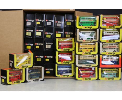 41 Boxed Corgi Routemaster diecast models to include 469, 481, 46932, 477, 521, 476, etc, diecast gd overall, tatty boxes 