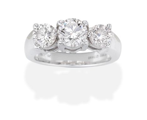 DIAMOND THREE-STONE RINGSet with brilliant-cut diamonds, diamonds approx. 1.25cts total, ring size approx. FFor further infor