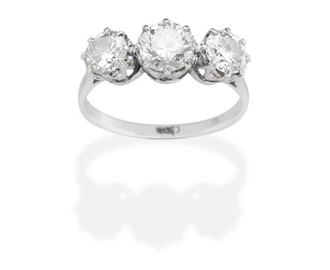 DIAMOND THREE-STONE RINGSet with brilliant-cut diamonds, diamonds approx. 1.75cts total, ring size approx. M½ For further inf