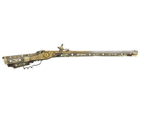 ‡ A FINE 16 BORE SILESIAN WHEEL-LOCK RIFLED SPORTING CARBINE, TESCHEN, CIRCA 1620-50 with octagonal swamped sighted barrel ri