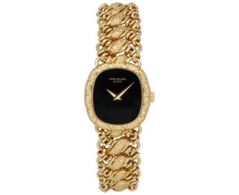 PATEK PHILIPPE Ellipse, Gelbgold 18K, Referenz 4518/1, Durchmesser 21x22 mm, Gehäuse Schwarzes Onyx-Zifferblatt mit Lünette i