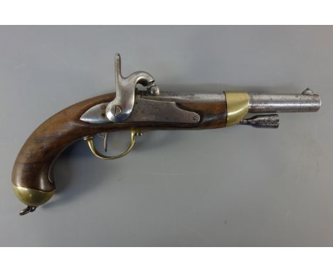 French military 1832 pattern percussion (conversion) pistol, 20cm round barrel, lock plate engraved M R de Charleville, figur