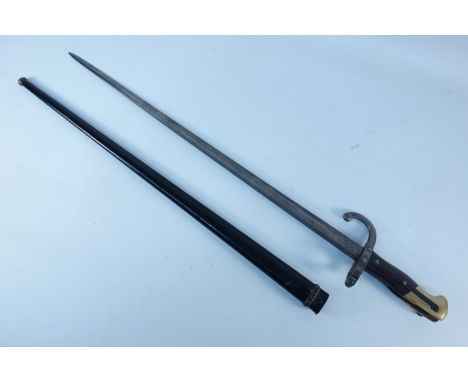 French 1875 pattern St. Etienne bayonet, 52cm blade No.6560 with metal scabbard Condition Report Click here for further image