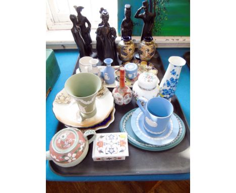 Collection of ceramics to include Wedgwood Jasper ware, Royal Doulton series ware Coalport, Dudson teapot, Japanese vases, ha