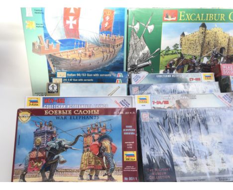 Collection of 21 Model Kits including Zvezda Hansa Kogge Medieval ships / Tanks/Pegasus Tanks / Plastic Soldiers Half Tracks 