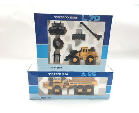 Pair of model construction vehicles. Boxed.Joal. #100666271 & #10066662721:50 Scale.