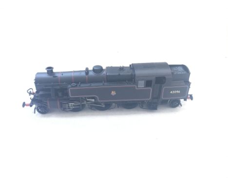 A Bachmann Fairburn Tank 42096 BR Lined Black Early Emblem. (DCC) 32-876 boxed.