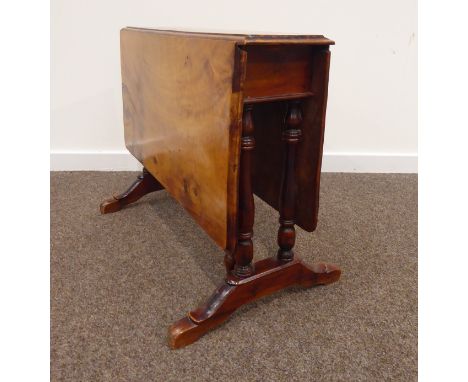 Victorian walnut drop leaf Sutherland table, turned gate leg action base Condition Report & Further Details Click here for fu