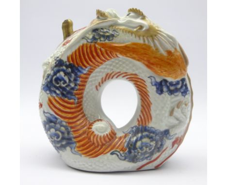 Japanese Meiji period Imari moon shaped flask moulded as a dragon with gilt spout, H19cm x W20cm  Condition Report & Further 